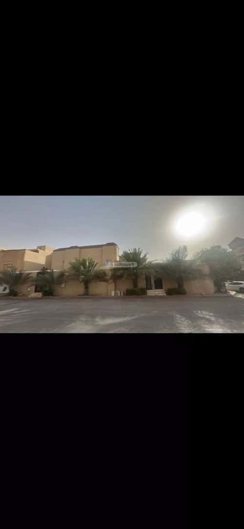 فيلا 1050 متر مربع شرقية على شارع 20م عرقة، غرب الرياض، الرياض