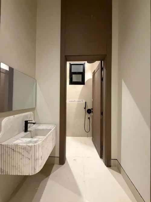 Floor 270.8 SQM with 4 Bedrooms Al-Maizaliyah, East Riyadh, Riyadh