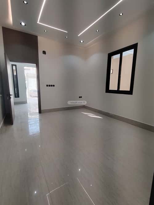 Floor 226.84 SQM with 6 Bedrooms Al-Maizaliyah, East Riyadh, Riyadh
