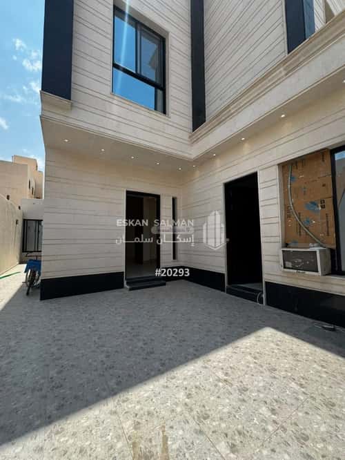Floor 226.84 SQM with 5 Bedrooms Al-Maizaliyah, East Riyadh, Riyadh