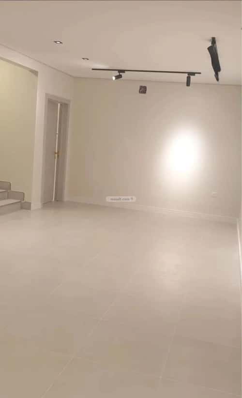 Villa 200 SQM Facing East on 15m Width Street Al-Yarmuk, East Riyadh, Riyadh
