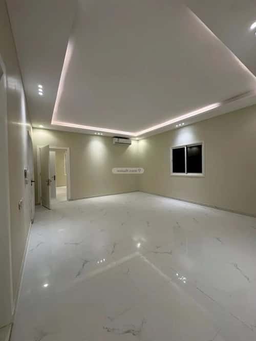 Floor 450 SQM with 7 Bedrooms Al-Qairawan, North Riyadh, Riyadh