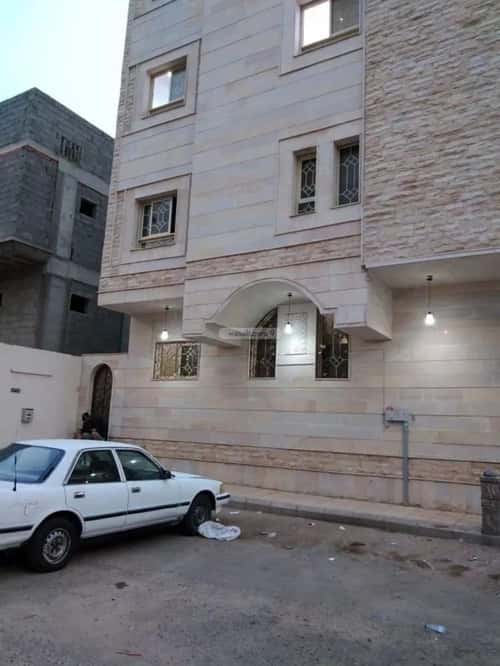 Building 367.84 SQM Facing North Al Shuraybat, Madinah