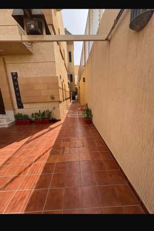 Villa 377 SQM Facing East on 15m Width Street An-Nafel, North Riyadh, Riyadh