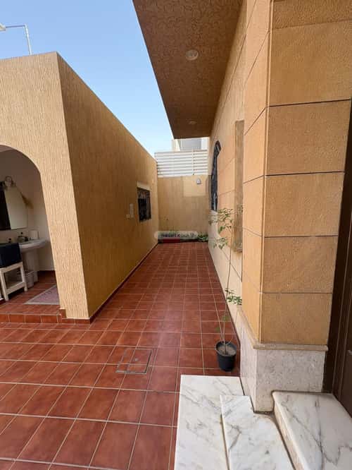 Villa 377 SQM Facing East on 15m Width Street An-Nafel, North Riyadh, Riyadh