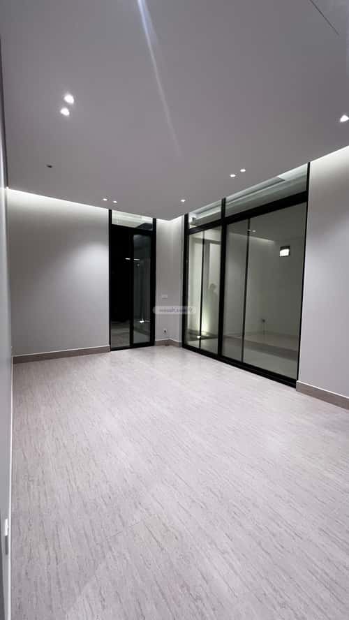 Floor 260 SQM with 2 Bedrooms Ghirnatah, East Riyadh, Riyadh