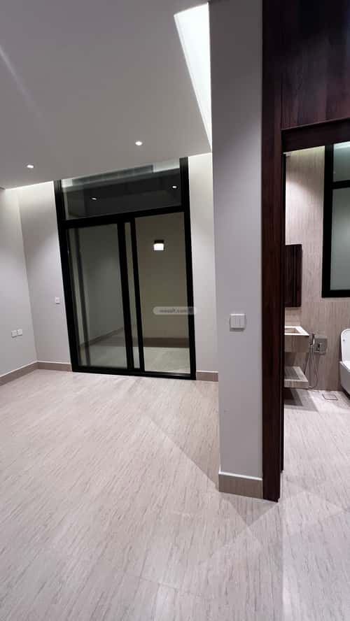 Floor 260 SQM with 2 Bedrooms Ghirnatah, East Riyadh, Riyadh
