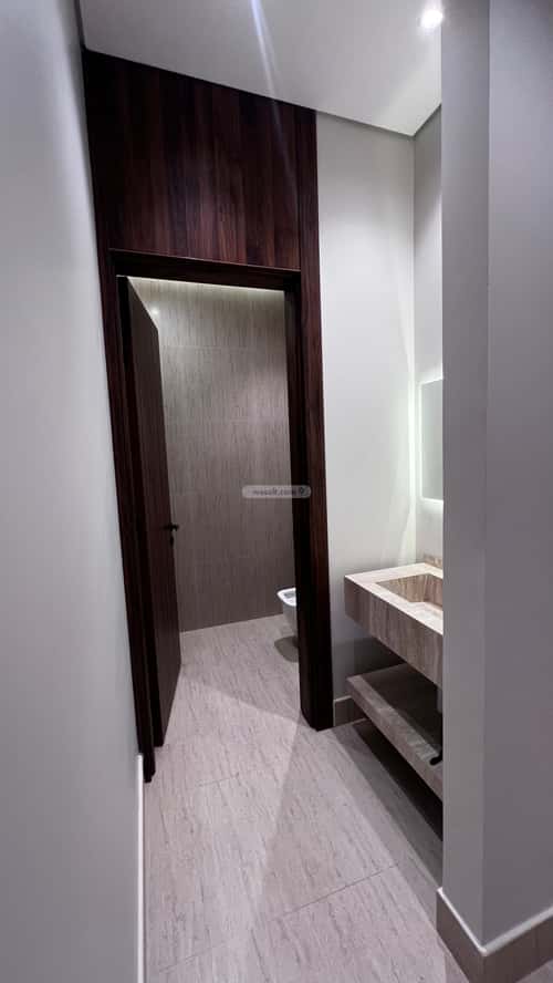 Floor 260 SQM with 2 Bedrooms Ghirnatah, East Riyadh, Riyadh
