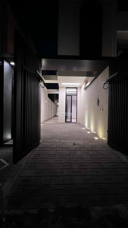 Floor 260 SQM with 2 Bedrooms Ghirnatah, East Riyadh, Riyadh