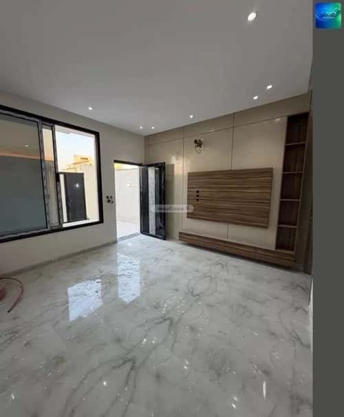 فيلا 233.99 متر مربع غربية على شارع 24م ضاحية الملك فهد، الدمام