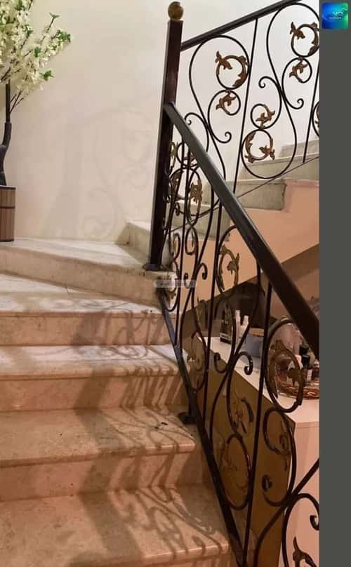 فيلا 200 متر مربع جنوبية على شارع 20م طيبة، الدمام