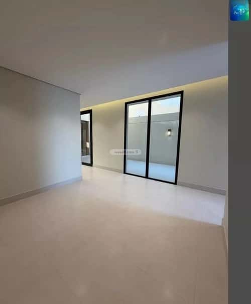 Villa 250 SQM King Fahad Dist, Aldammam