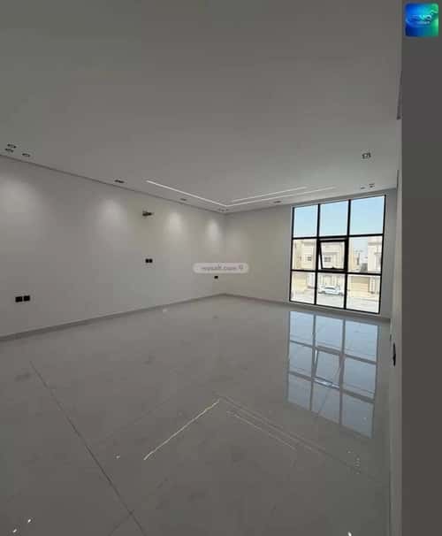 فيلا 396.59 متر مربع شمالية على شارع 18م ضاحية الملك فهد، الدمام