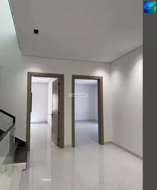 فيلا 396.59 متر مربع شمالية على شارع 18م ضاحية الملك فهد، الدمام