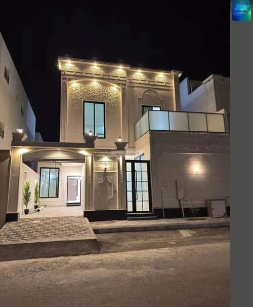 Villa 258 SQM Facing South on 20m Width Street King Fahad Dist, Aldammam