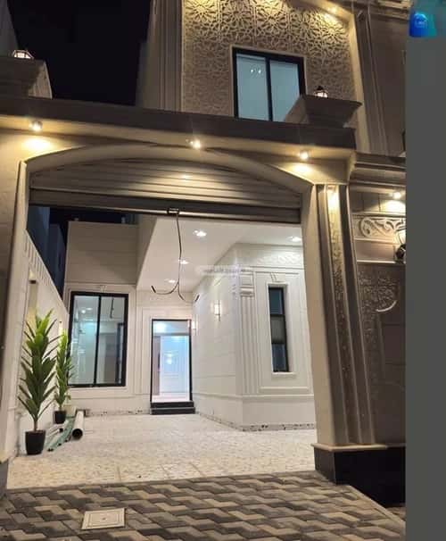 فيلا 258 متر مربع جنوبية على شارع 20م ضاحية الملك فهد، الدمام