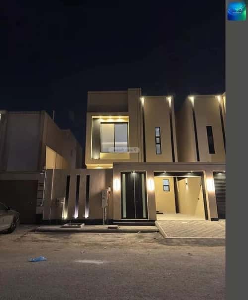 فيلا 250 متر مربع جنوبية على شارع 20م ضاحية الملك فهد، الدمام