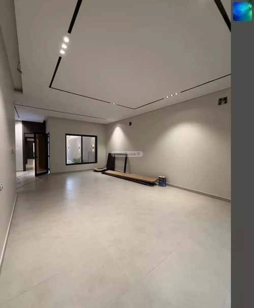 Villa 250 SQM Facing South on 18m Width Street Al Jalawyah, Aldammam