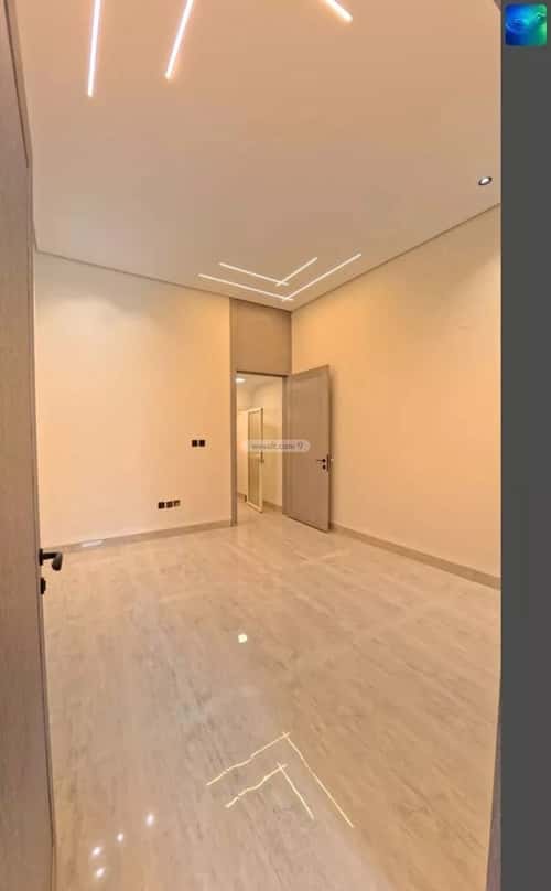 Villa 250 SQM Facing East on 20m Width Street King Fahad Dist, Aldammam