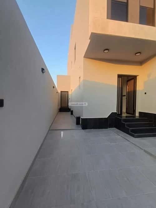 Villa 300 SQM Facing North East on 12m Width Street Al Frosyah, East Jeddah, Jeddah