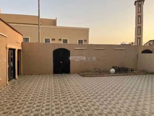 فيلا 870 متر مربع شرقية على شارع 18م أحد، جنوب الرياض، الرياض