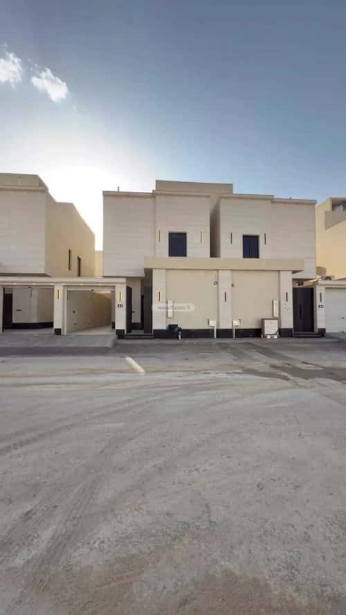 فيلا 346.13 متر مربع شرقية على شارع 18م ديراب، غرب الرياض، الرياض