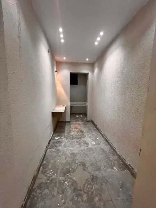 Villa 367 SQM Facing South with 3 Bedrooms Al-Janadriyah, East Riyadh, Riyadh
