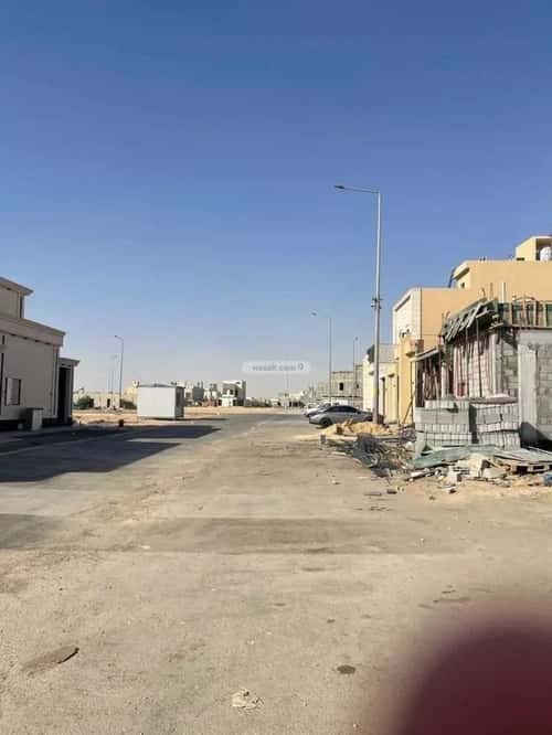 أرض 300 متر مربع شمالية على شارع 27م النظيم، شرق الرياض، الرياض