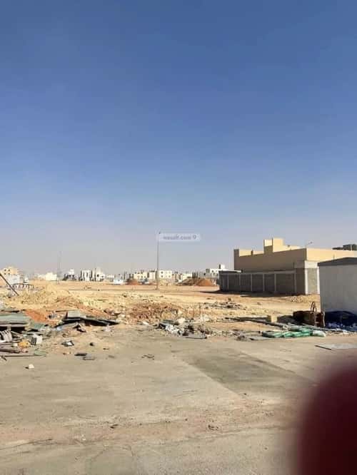 أرض 300 متر مربع شمالية على شارع 27م النظيم، شرق الرياض، الرياض