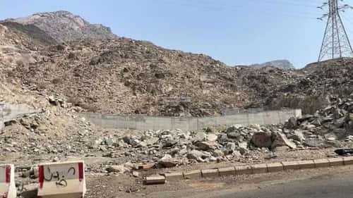 Land 624.62 SQM Facing South West on 15m Width Street Alhegrah, Makkah Al Mukarramah