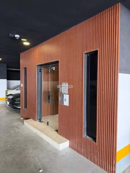 عمارة 348.76 متر مربع واجهة شرقية مدينة العمال، الخبر