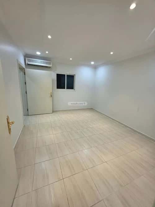 Floor 720 SQM with 4 Bedrooms Shubra, West Riyadh, Riyadh