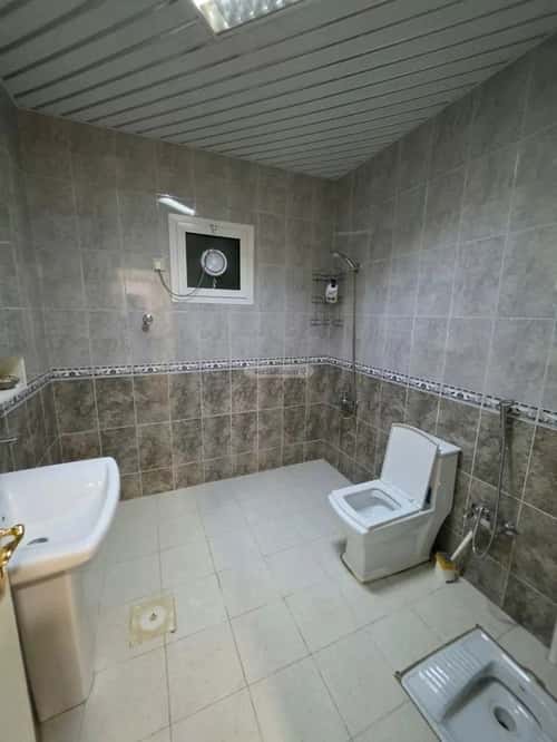 Floor 720 SQM with 4 Bedrooms Shubra, West Riyadh, Riyadh