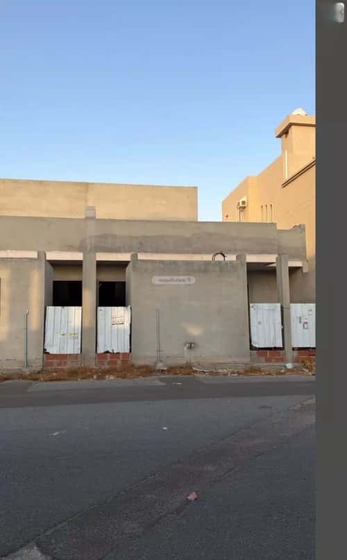 فيلا 300 متر مربع غربية على شارع 16م الفروسية، شرق جدة، جدة