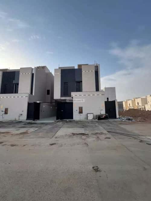 فيلا 312 متر مربع شرقية على شارع 20م المعيزيلة، شرق الرياض، الرياض