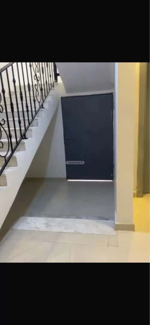 Villa 250 SQM Facing West with 8 Bedrooms Dirab, West Riyadh, Riyadh