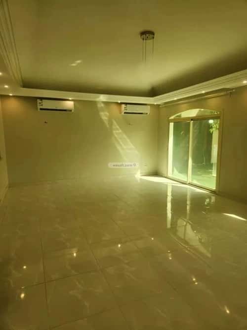 Villa 320 SQM Facing East with 5 Bedrooms Obhur Al Shamalyyah, North Jeddah, Jeddah