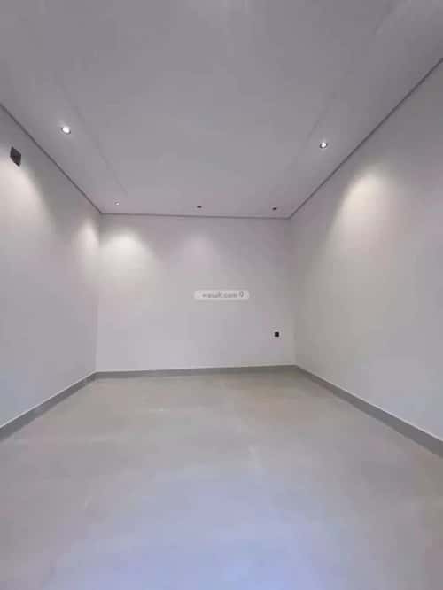 Villa 250 SQM Facing West on 18m Width Street Ar-Rimal, East Riyadh, Riyadh