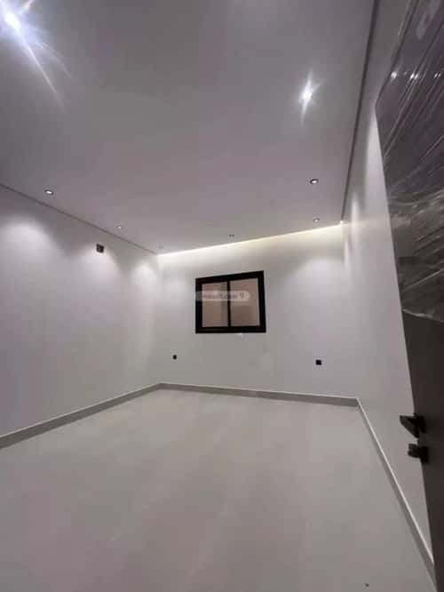 Villa 250 SQM Facing West on 18m Width Street Ar-Rimal, East Riyadh, Riyadh