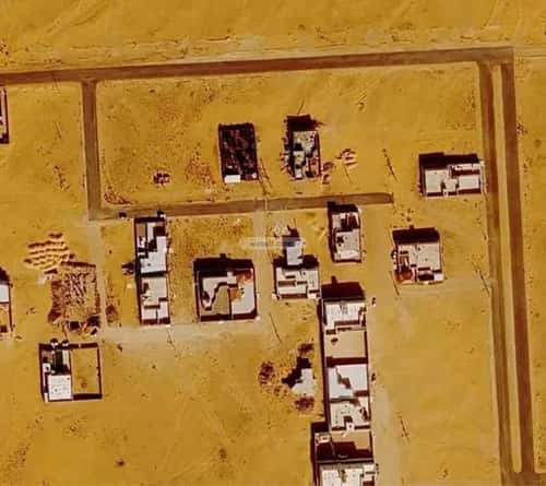 أرض 324 متر مربع شمالية على شارع 15م الخذامة، تربة