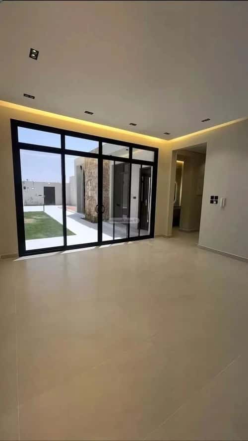 Rest House 330 SQM Facing South on 15m Width Street Al-Musayyif, Bariduh