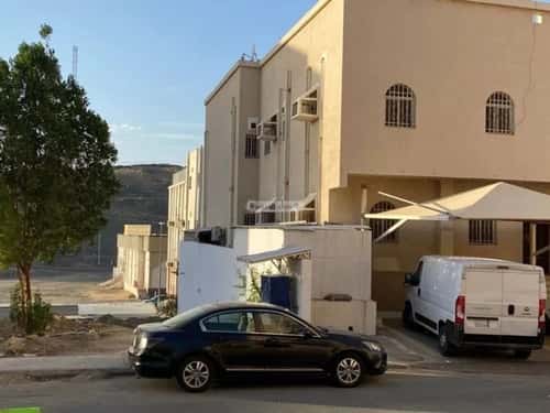 Building 500 SQM Facing East Wadigalil, Makkah Al Mukarramah