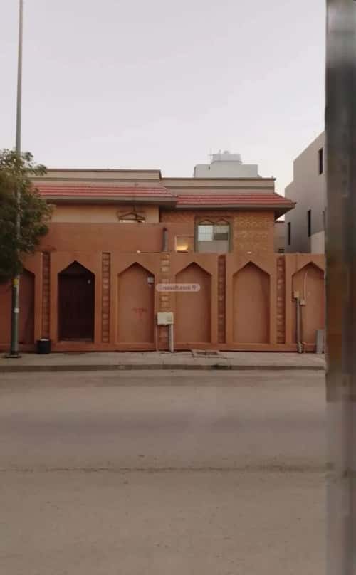 فيلا 750 متر مربع شمالية على شارع 15م المنار، شرق الرياض، الرياض