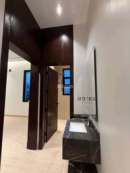 Floor 162.97 SQM with 5 Bedrooms Al-Khaleej, East Riyadh, Riyadh