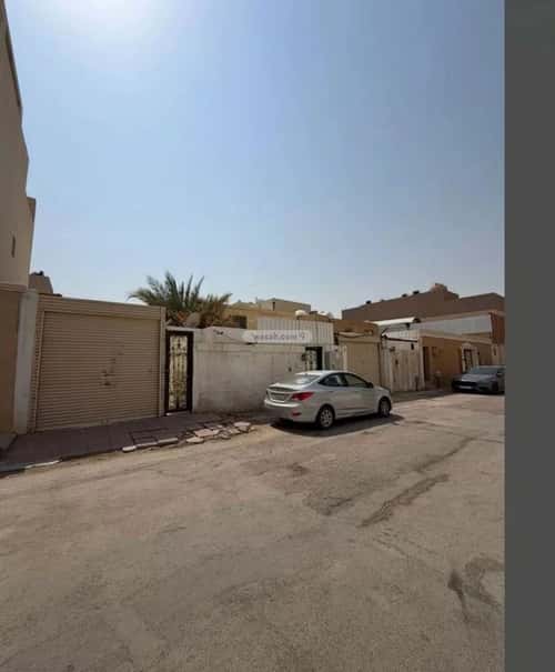 فيلا 469 متر مربع شرقية على شارع 12م العليا، وسط الرياض، الرياض