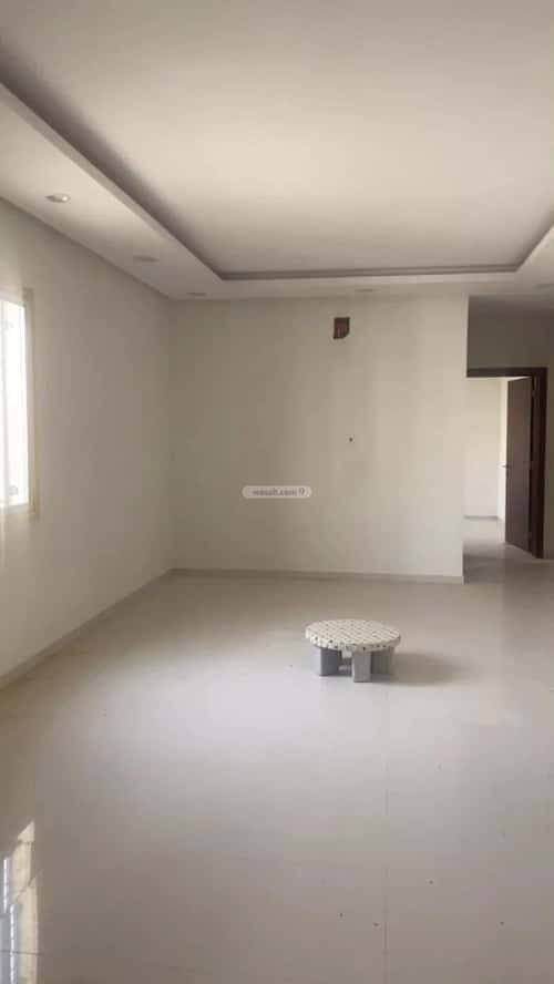 Floor 300 SQM with 5 Bedrooms Al-Arid, North Riyadh, Riyadh