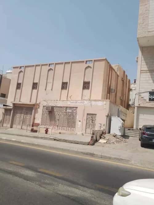 Building 500 SQM Facing South Wadigalil, Makkah Al Mukarramah