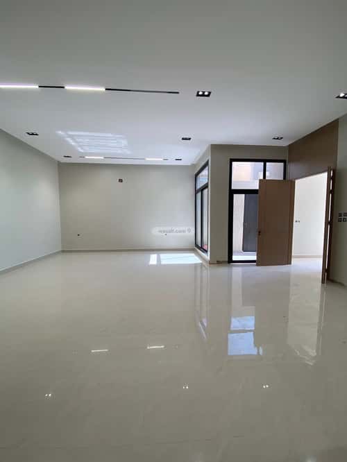 Floor 213.57 SQM with 6 Bedrooms Al-Khaleej, East Riyadh, Riyadh