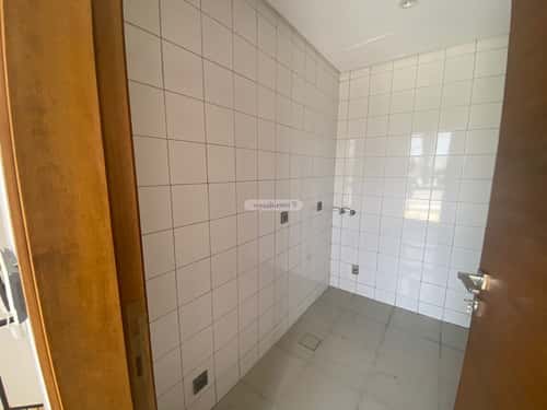 Villa 1010.61 SQM Facing South with 5 Bedrooms Al Rawdhah, North Jeddah, Jeddah