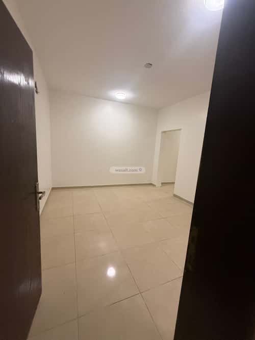 Building Facing North with 3 Floors Al Adamah, Aldammam
